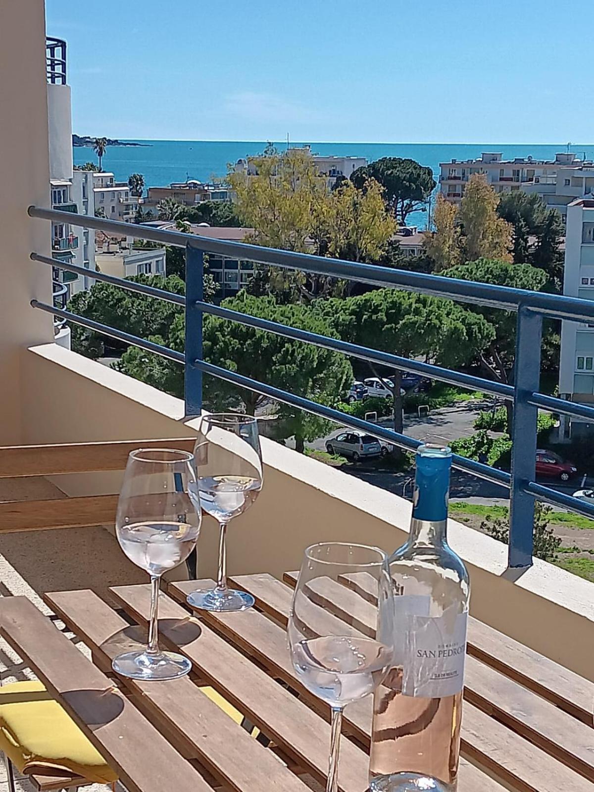 3 Pieces Vue Mer - Clim - 5 Min De La Plage A Pied Antibes Luaran gambar